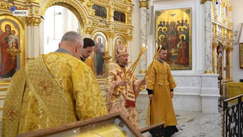 Благодарственный молебен за мир и процветание Беларуси провели в Свято-Духовом кафедральном соборе