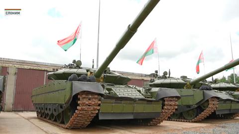 Модернизированные танки Т-72БМ2 переданы Вооруженным Силам Беларуси