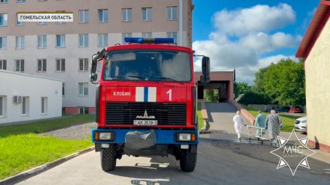 В Жлобине ведутся работы по устранению сбоя в подаче холодной воды