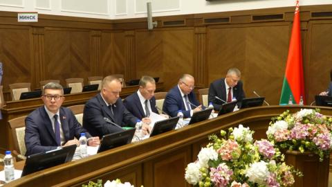 Проекты прогноза соцэкономразвития и республиканского бюджета на 2027 год рассмотрели в Совмине