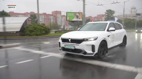 Автопробег электротранспорта стартовал в Минске