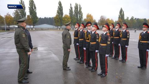 Республиканский смотр-конкурс по строевой подготовке проходит в Военной академии Беларуси