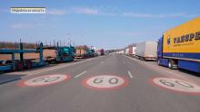 Литовские фуры постепенно покидают Беларусь – как дела на пунктах пропуска и что думают водители