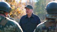 Александр Лукашенко побывал на тренировке отряда народного ополчения